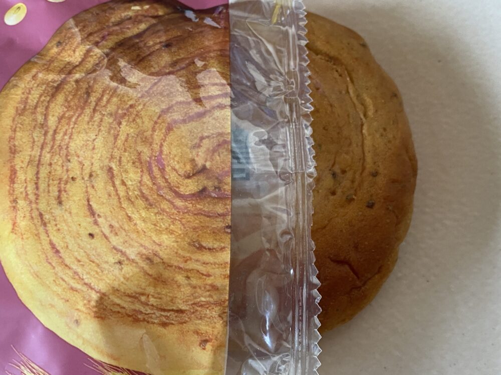 ベースブレッドを実物とパッケージ比較