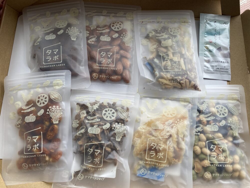 タマラボ26年3月号はナッツやお魚などが入っている中身だった