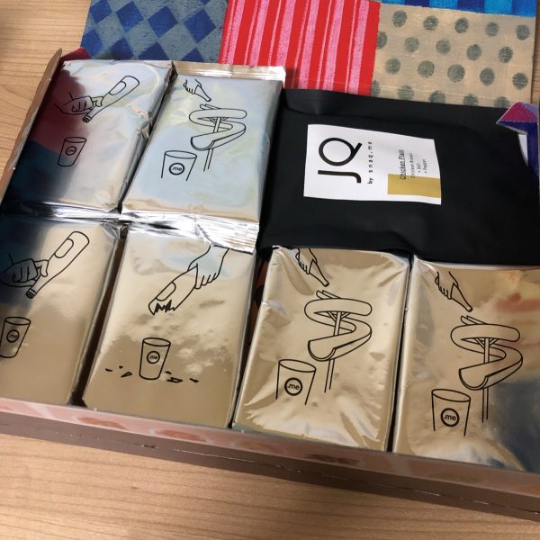 お酒のつまみがつまったスナックミーのオツマミボックス「オツマミー」