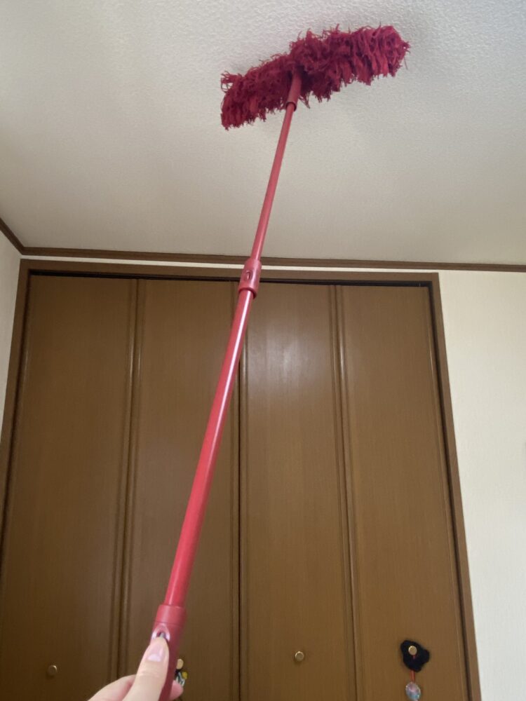 ダスキンモップで天井お掃除