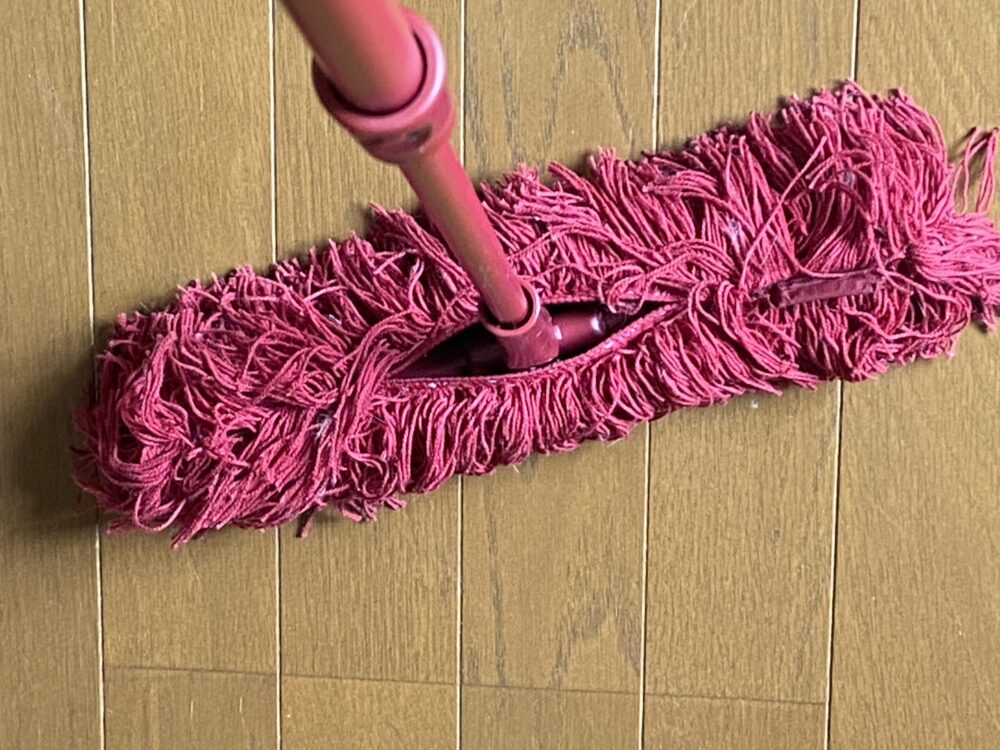 ダスキンモップ1週間使ってるとごみが取れなくなってくる