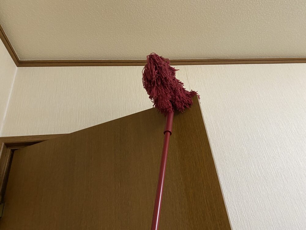 ドアの上の部分