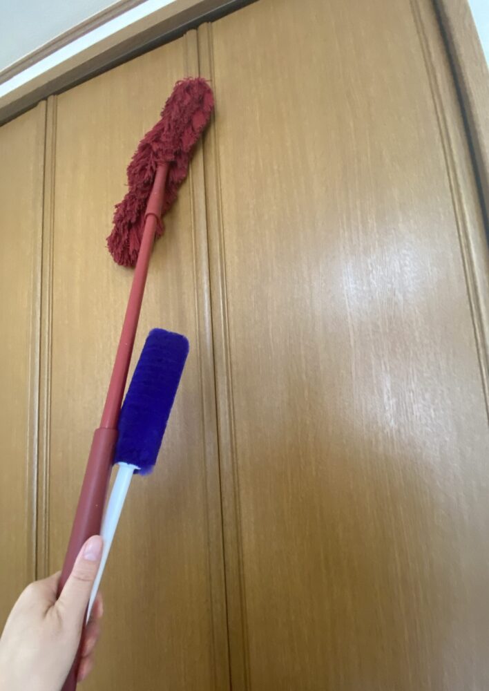 ダスキンモップ縮めた状態とハンディモップはこんなにサイズがちがう