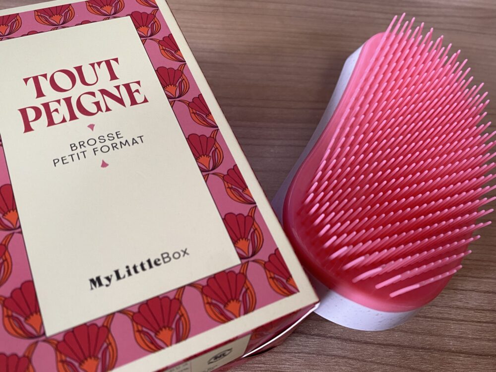 マイリトルボックスのヘアブラシ
