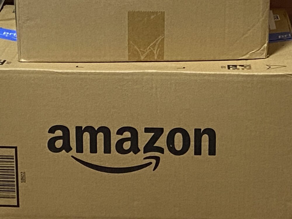 Amazon定期便の段ボール